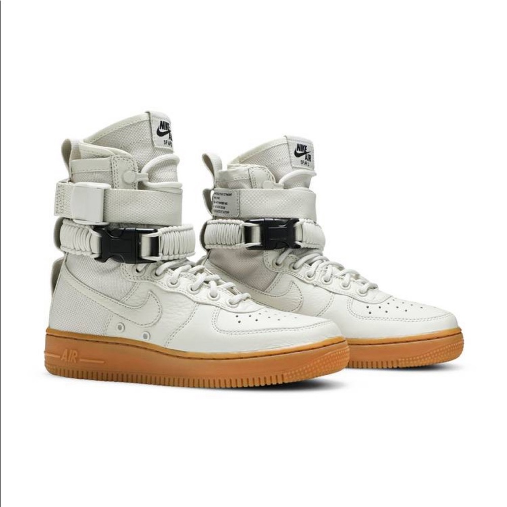 Nike Women’s SF Air Force 1 High ‘Light Bone’